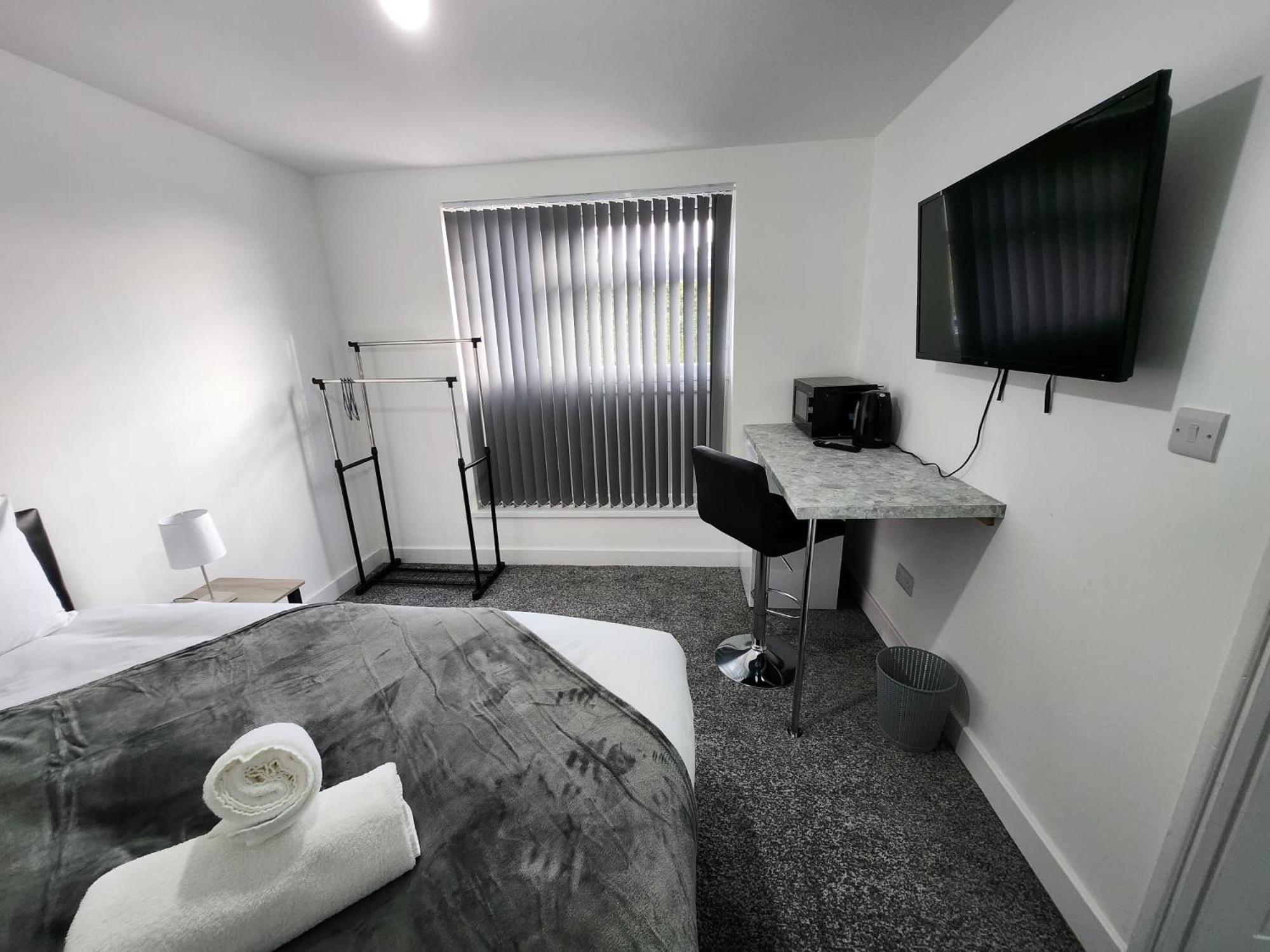 4 Bedroom 2 Bathroom Shared House - Near Bhx And Nec Birmingham Exterior photo